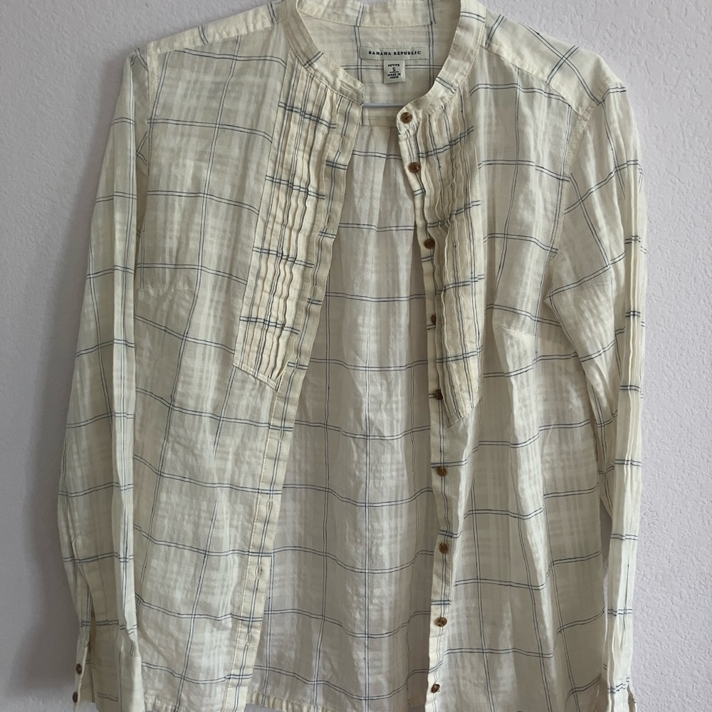 Banana Republic Cream Plaid Button Down Shirt